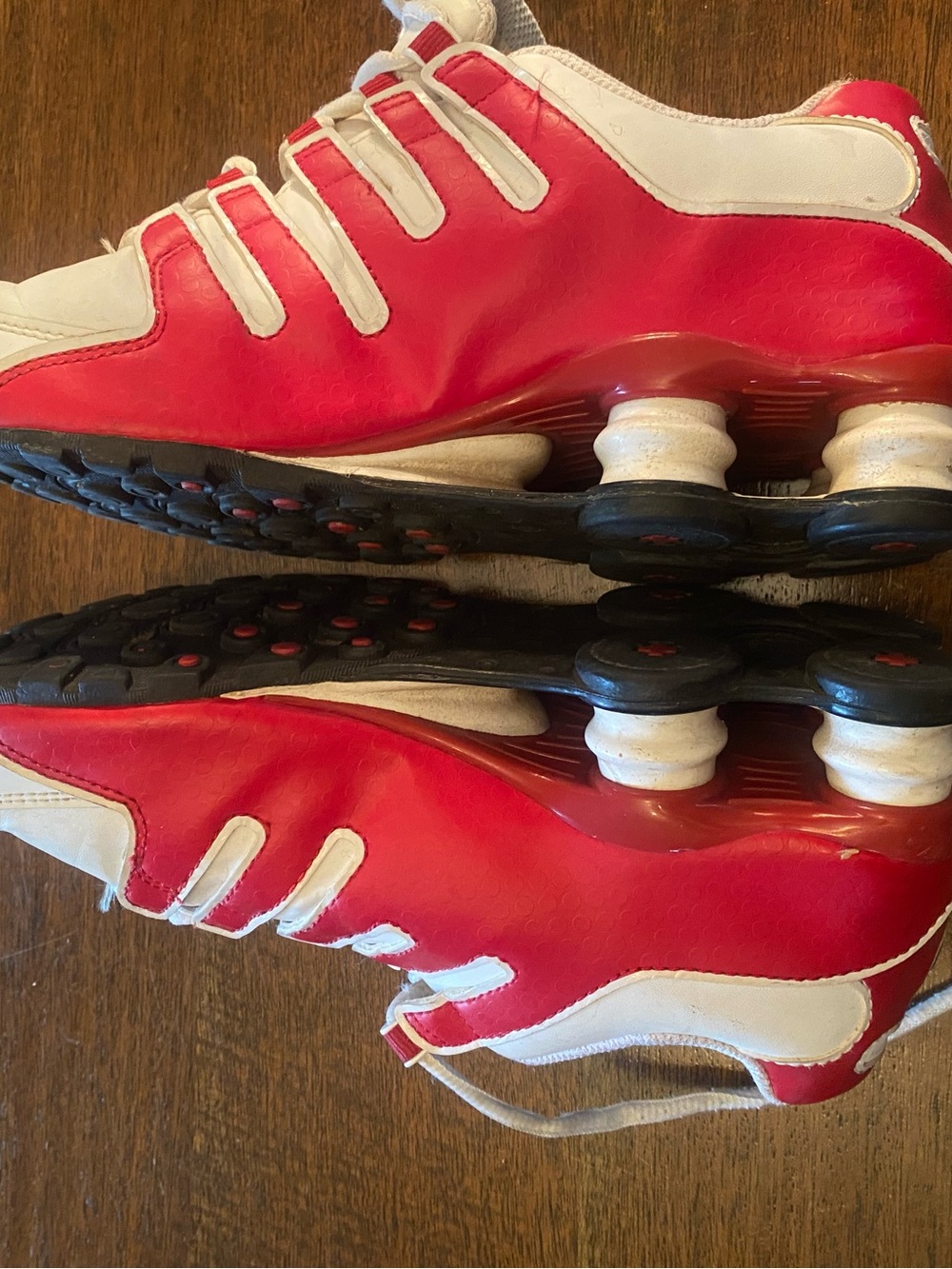 Nike Shox NZ LE Valentines Day Running Sneakers White Red Women Size 7 2011 Y2K